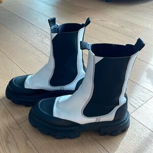 Ganni Mid Chelsea Boot